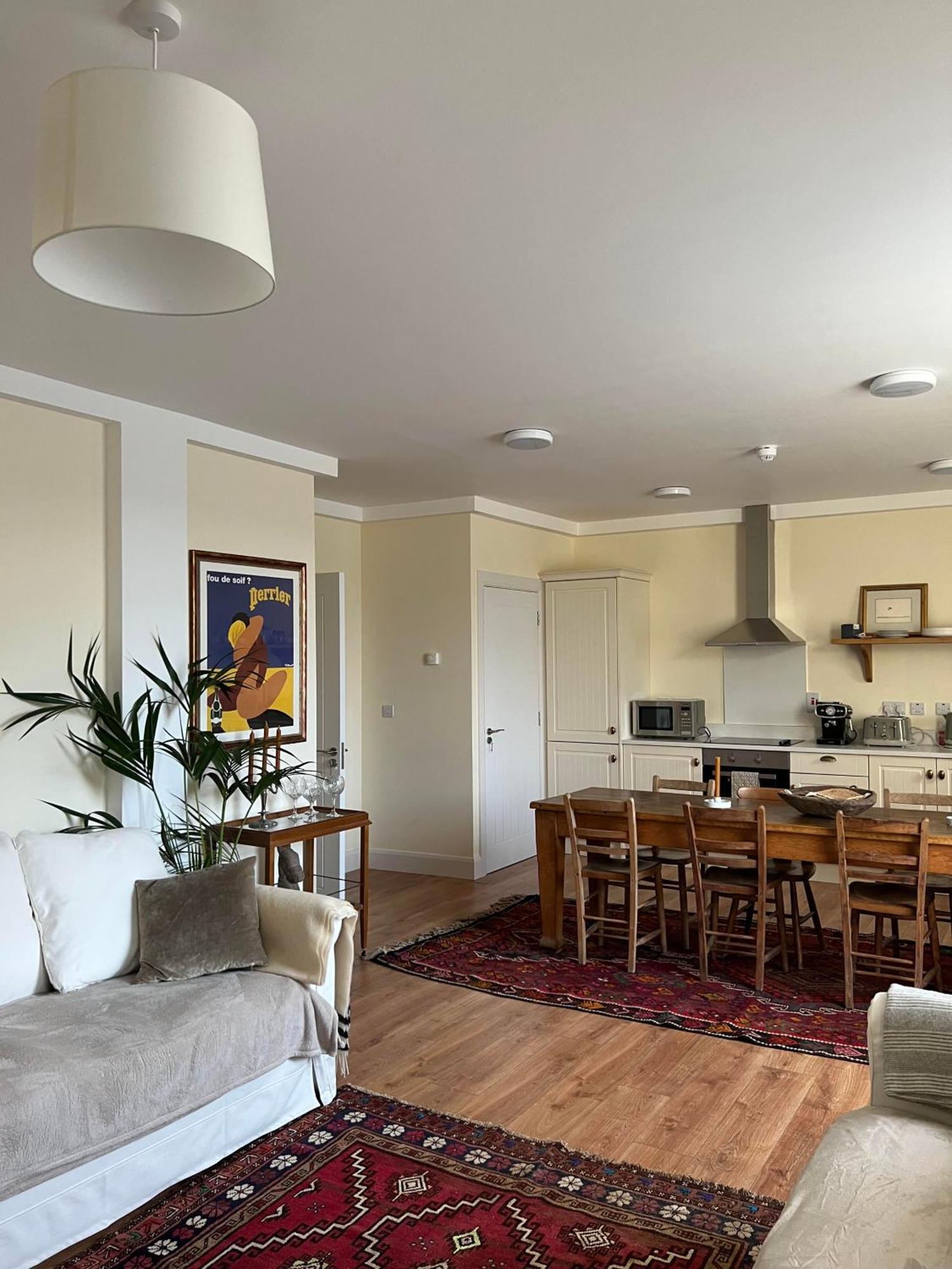 Riverfront Apartments At The Blue Goat Ramelton מראה חיצוני תמונה