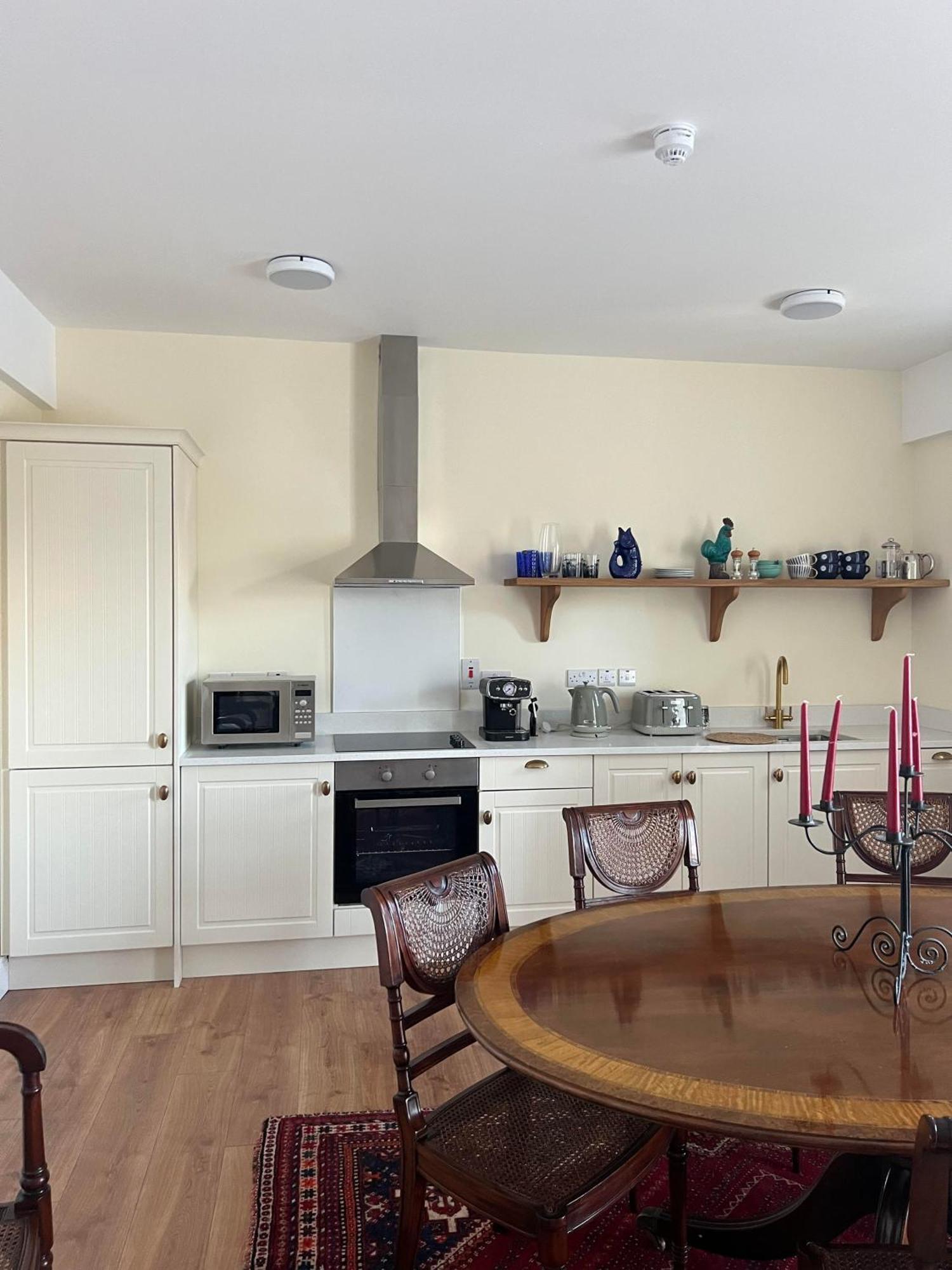 Riverfront Apartments At The Blue Goat Ramelton מראה חיצוני תמונה